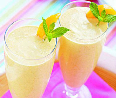 apricot-orange-banana-smoothie3