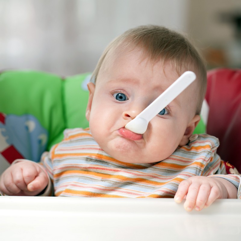 See what Foods to Avoid in a Baby First Year